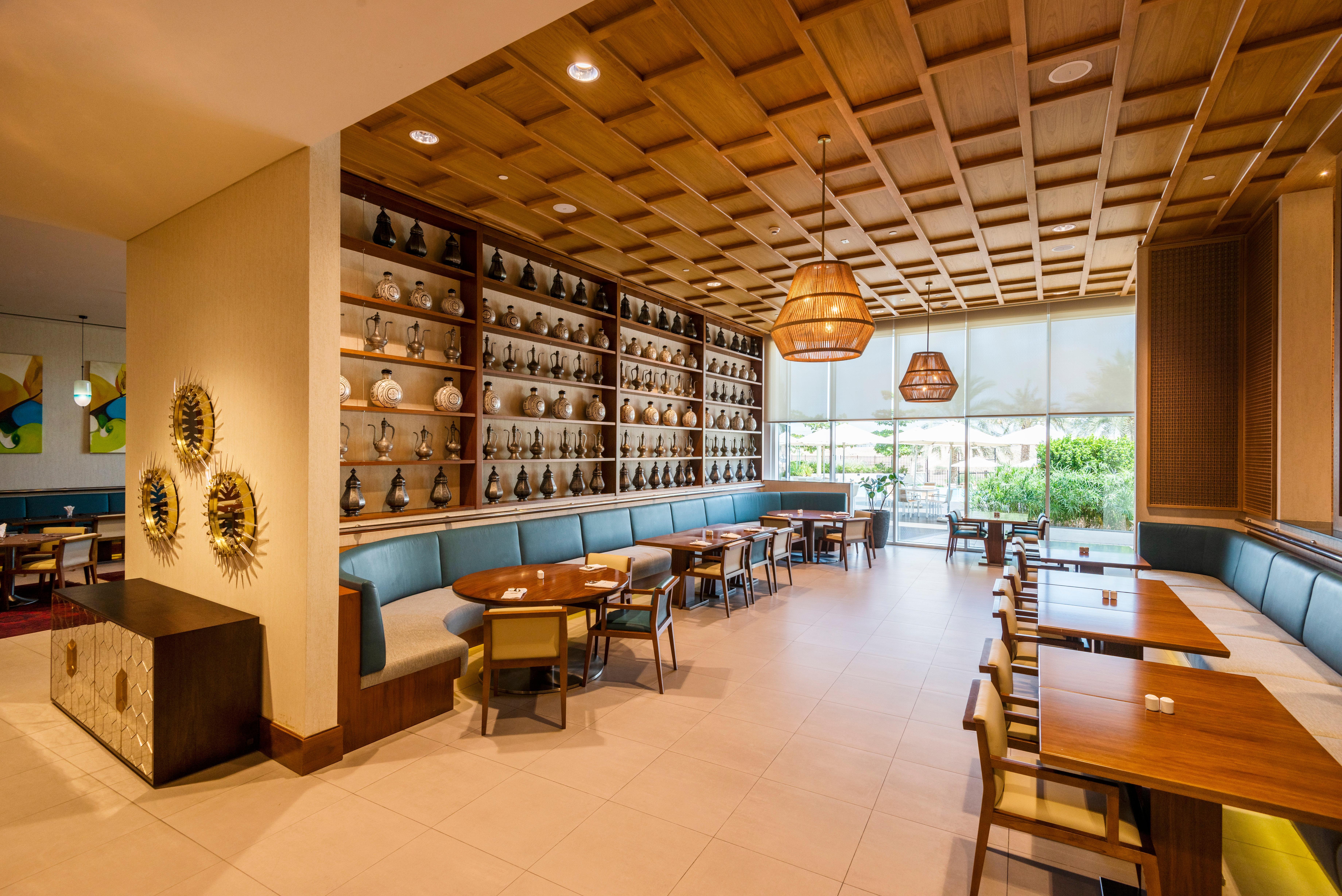 Crowne Plaza Muscat Ocec By Ihg Hotel Exterior foto