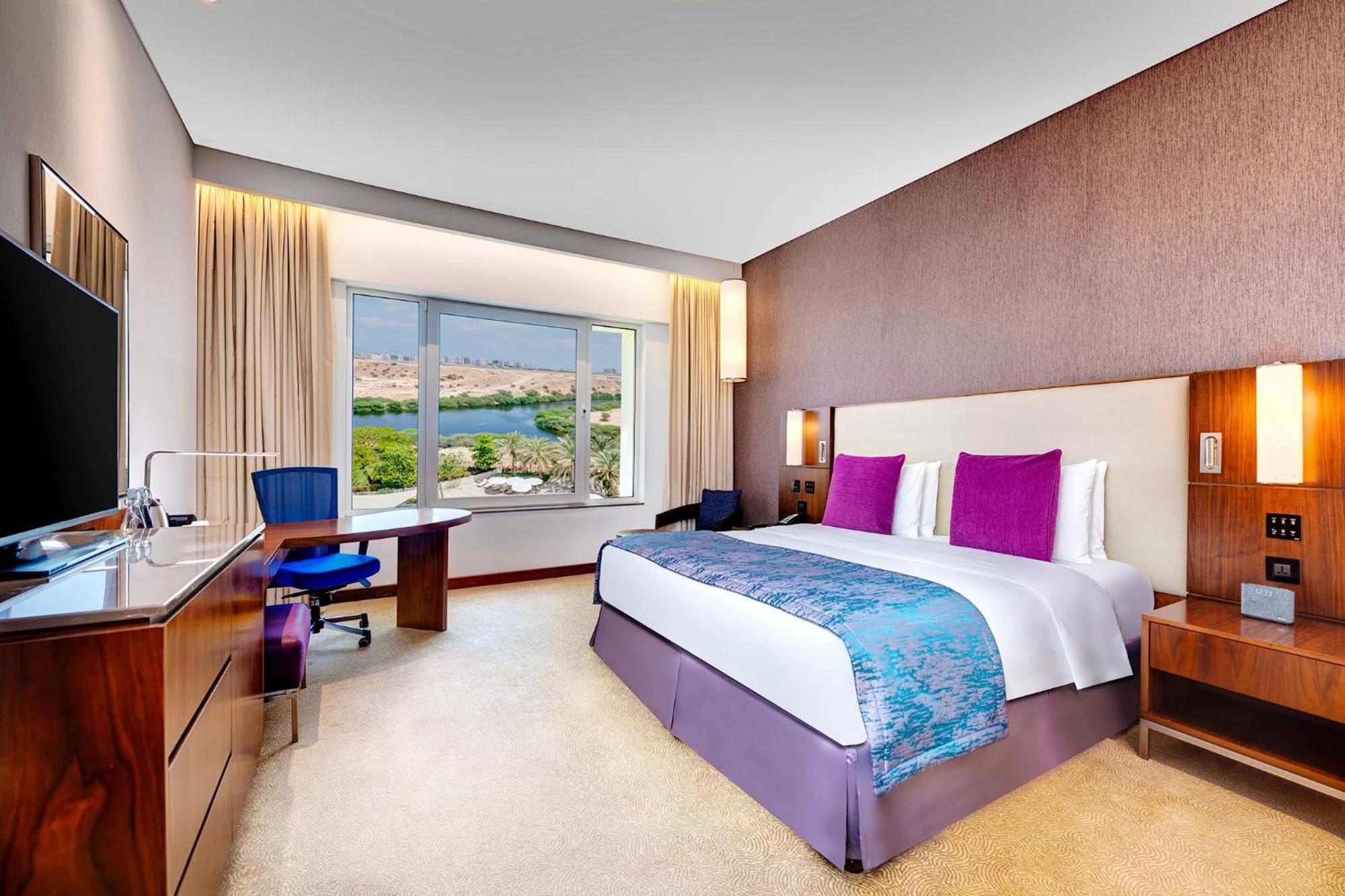 Crowne Plaza Muscat Ocec By Ihg Hotel Exterior foto