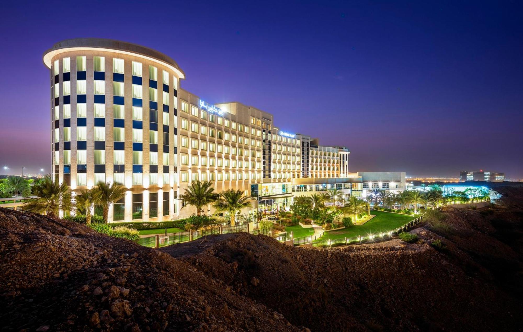 Crowne Plaza Muscat Ocec By Ihg Hotel Exterior foto